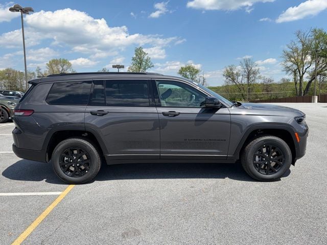 2026 Jeep Grand Cherokee GRAND CHEROKEE L LAREDO ALTITUDE 4X4