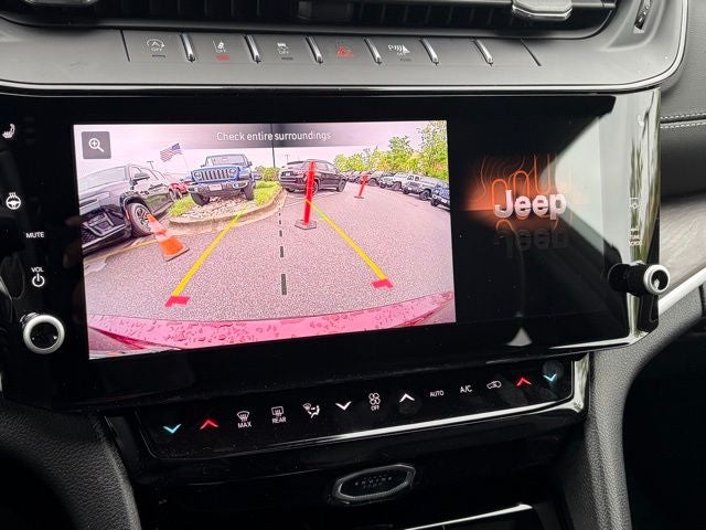 2026 Jeep Grand Cherokee GRAND CHEROKEE L LAREDO ALTITUDE 4X4