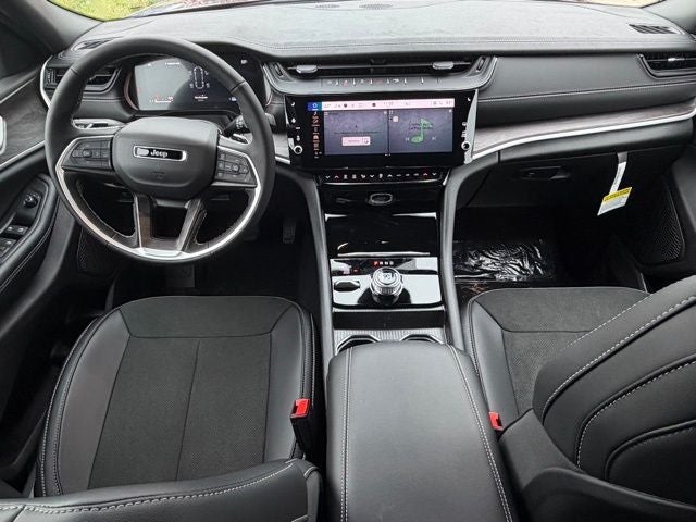 2026 Jeep Grand Cherokee GRAND CHEROKEE L LAREDO ALTITUDE 4X4