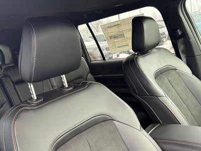 2026 Jeep Grand Cherokee GRAND CHEROKEE L LAREDO ALTITUDE 4X4