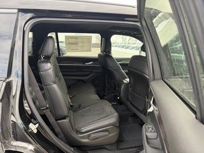 2026 Jeep Grand Cherokee GRAND CHEROKEE L LAREDO ALTITUDE 4X4