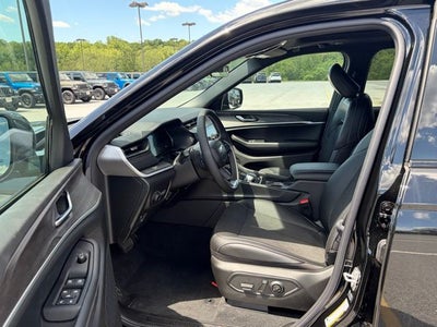 2026 Jeep Grand Cherokee GRAND CHEROKEE L LAREDO ALTITUDE 4X4