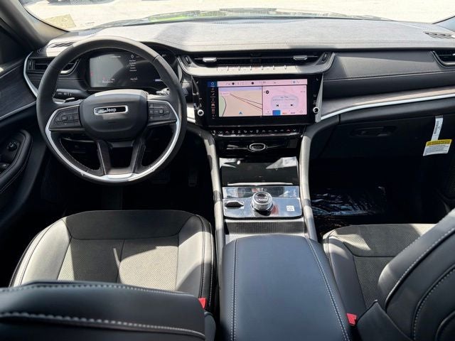 2026 Jeep Grand Cherokee GRAND CHEROKEE L LAREDO ALTITUDE 4X4