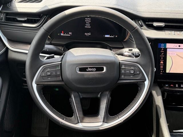 2026 Jeep Grand Cherokee GRAND CHEROKEE L LAREDO ALTITUDE 4X4