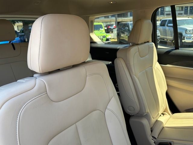 2022 Jeep Grand Cherokee L Limited 4x4