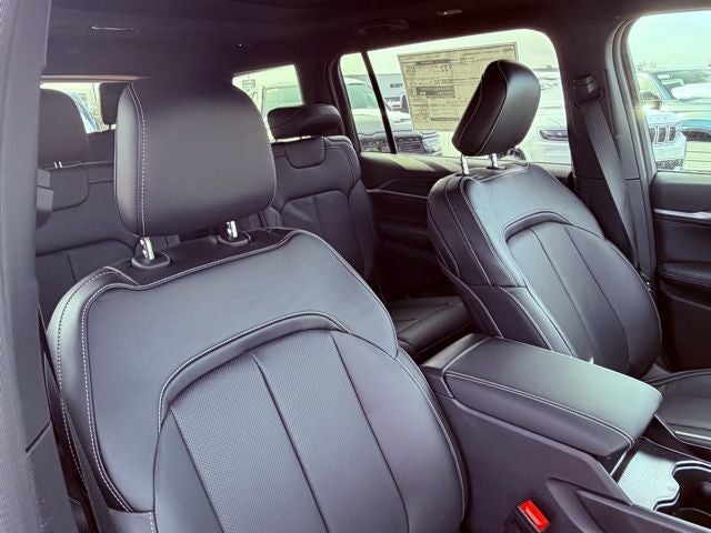 2026 Jeep Grand Cherokee GRAND CHEROKEE L LIMITED RESERVE 4X4