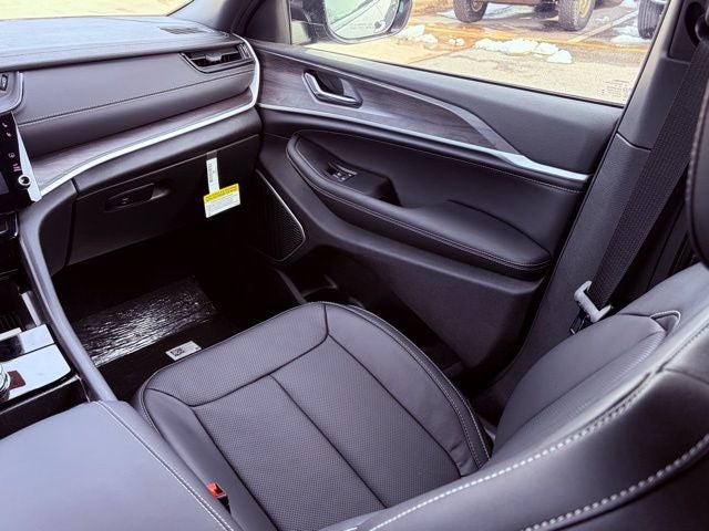 2026 Jeep Grand Cherokee GRAND CHEROKEE L LIMITED RESERVE 4X4