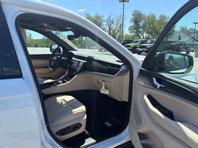 2026 Jeep Grand Cherokee GRAND CHEROKEE L LIMITED 4X4