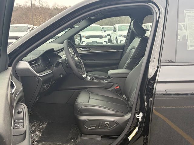 2026 Jeep Grand Cherokee GRAND CHEROKEE L LIMITED RESERVE 4X4