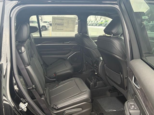 2026 Jeep Grand Cherokee GRAND CHEROKEE L LIMITED RESERVE 4X4