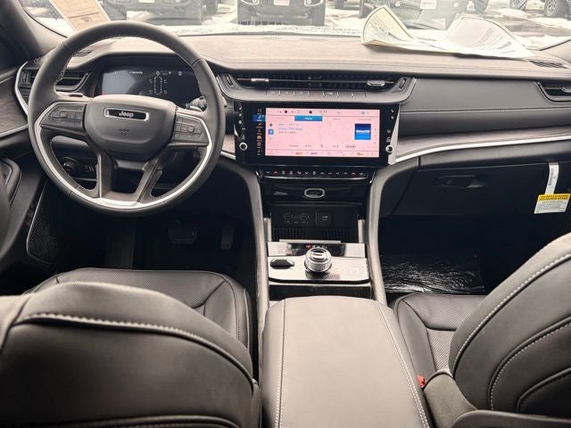 2026 Jeep Grand Cherokee GRAND CHEROKEE L LIMITED RESERVE 4X4