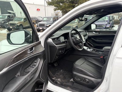 2026 Jeep Grand Cherokee GRAND CHEROKEE L LIMITED 4X4