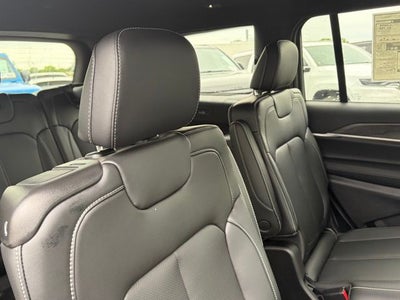 2026 Jeep Grand Cherokee GRAND CHEROKEE L LIMITED 4X4