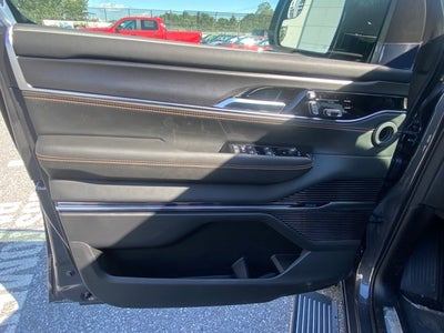 2023 Jeep Grand Wagoneer L Series III