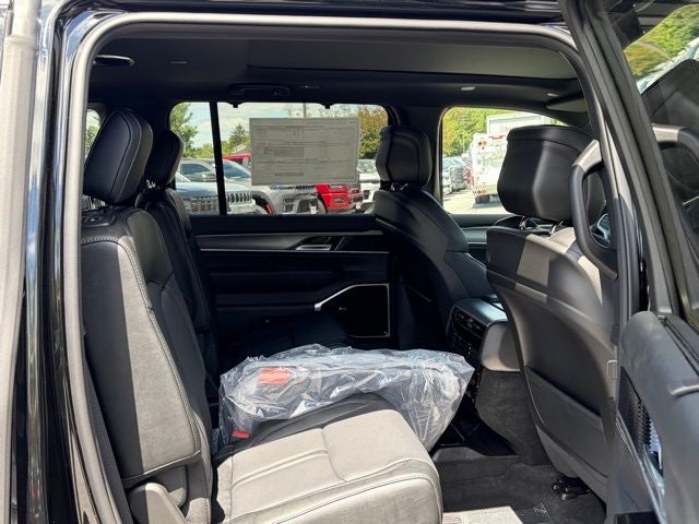 2026 Jeep Grand Wagoneer GRAND WAGONEER LIMITED RESERVE 4X4