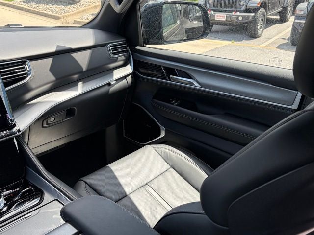 2026 Jeep Grand Wagoneer GRAND WAGONEER LIMITED RESERVE 4X4