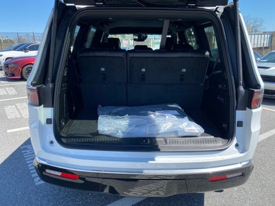 2023 Jeep Wagoneer Series III