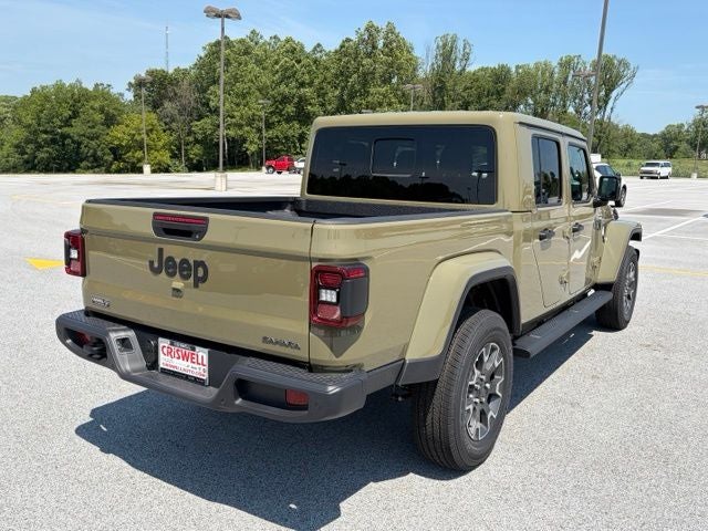 2026 Jeep Gladiator GLADIATOR SAHARA 4X4