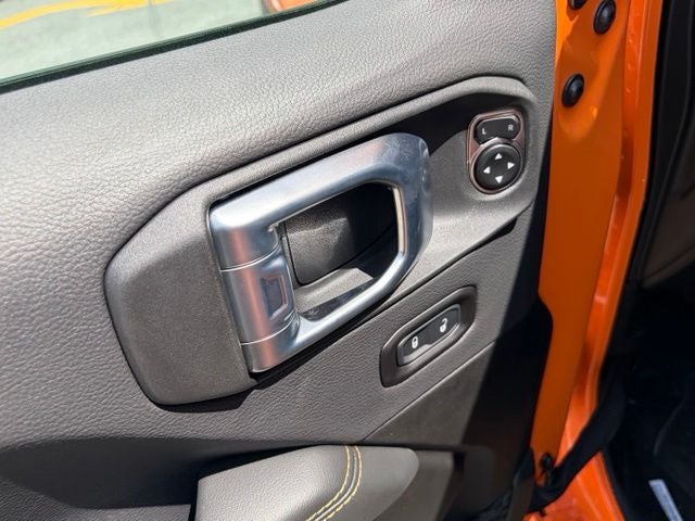 2026 Jeep Gladiator GLADIATOR SAHARA 4X4