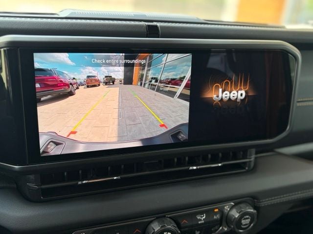 2026 Jeep Gladiator GLADIATOR SAHARA 4X4