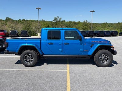 2026 Jeep Gladiator GLADIATOR MOJAVE 4X4