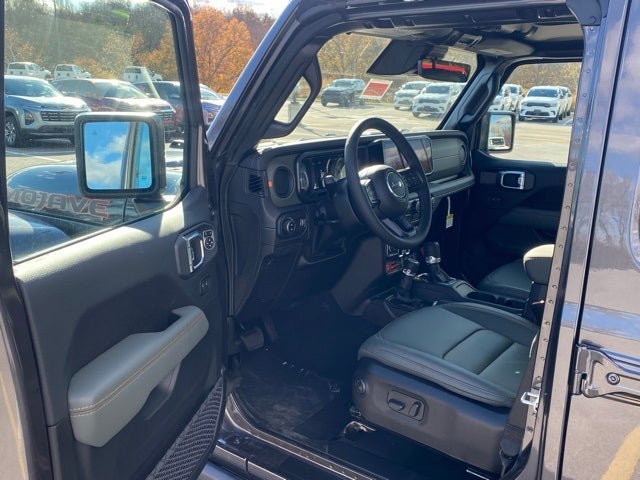 2026 Jeep Gladiator GLADIATOR MOJAVE X 4X4