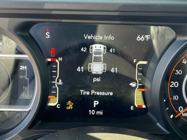 2026 Jeep Gladiator GLADIATOR MOJAVE 4X4