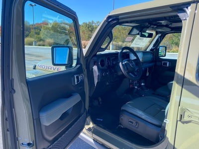 2025 Jeep Gladiator GLADIATOR MOJAVE X 4X4