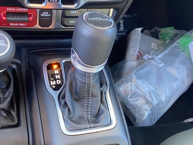 2025 Jeep Gladiator GLADIATOR MOJAVE X 4X4