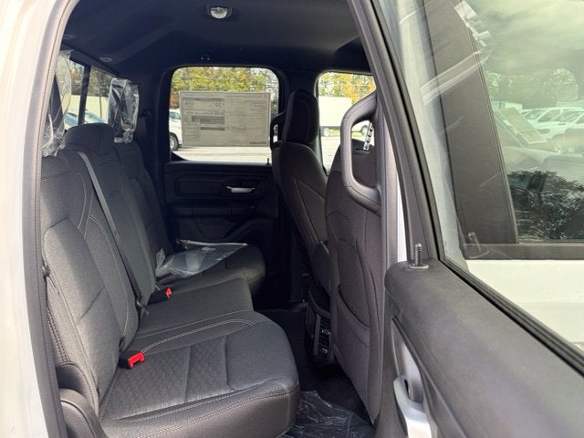 2027 RAM Ram 1500 RAM 1500 TRADESMAN QUAD CAB 4X2 6'4' BOX