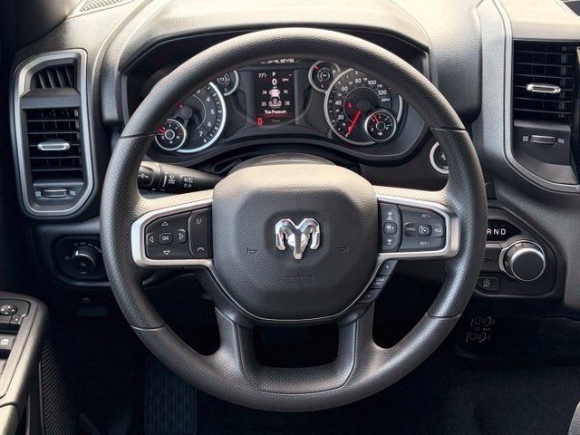 2027 RAM Ram 1500 RAM 1500 TRADESMAN QUAD CAB 4X2 6'4' BOX