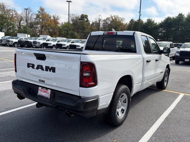 2027 RAM Ram 1500 RAM 1500 TRADESMAN QUAD CAB 4X2 6'4' BOX