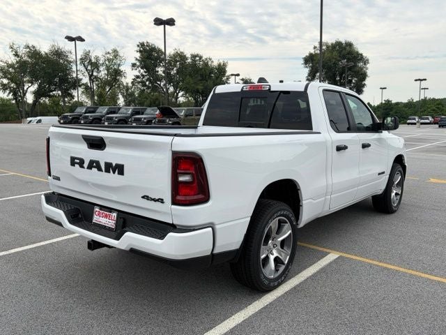 2026 RAM Ram 1500 RAM 1500 EXPRESS QUAD CAB 4X4 6'4' BOX