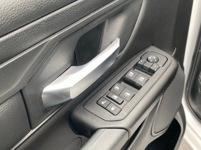 2026 RAM Ram 1500 RAM 1500 TRADESMAN QUAD CAB 4X4 6'4' BOX