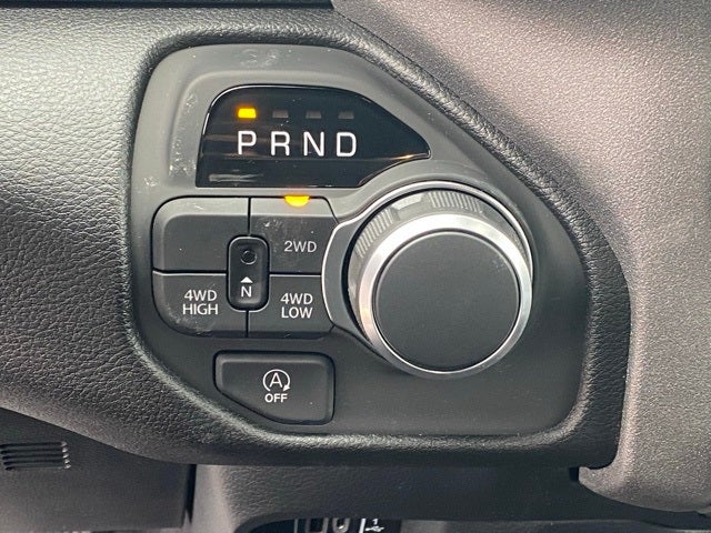 2026 RAM Ram 1500 RAM 1500 TRADESMAN QUAD CAB 4X4 6'4' BOX