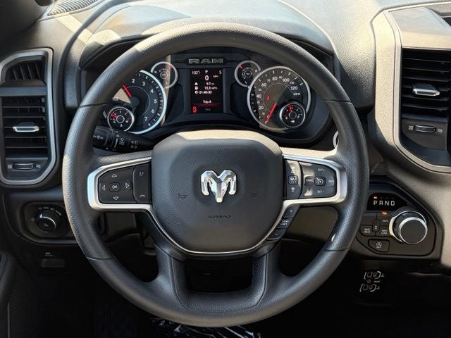 2027 RAM Ram 1500 RAM 1500 TRADESMAN CREW CAB 4X4 5'7' BOX