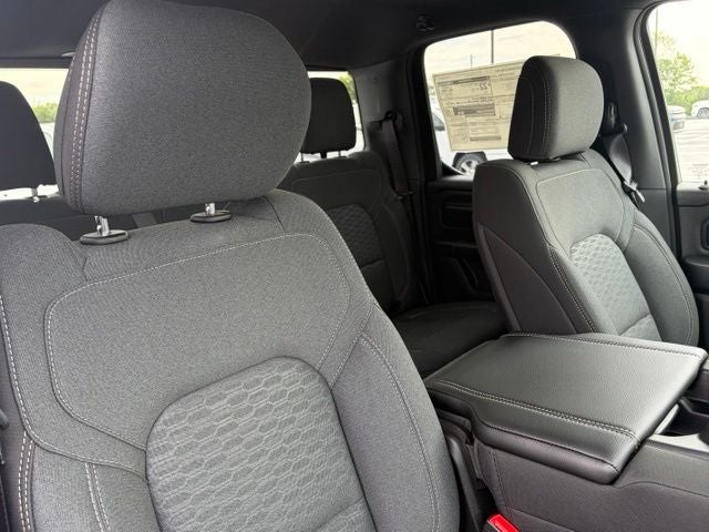 2026 RAM Ram 1500 RAM 1500 EXPRESS QUAD CAB 4X2 6'4' BOX