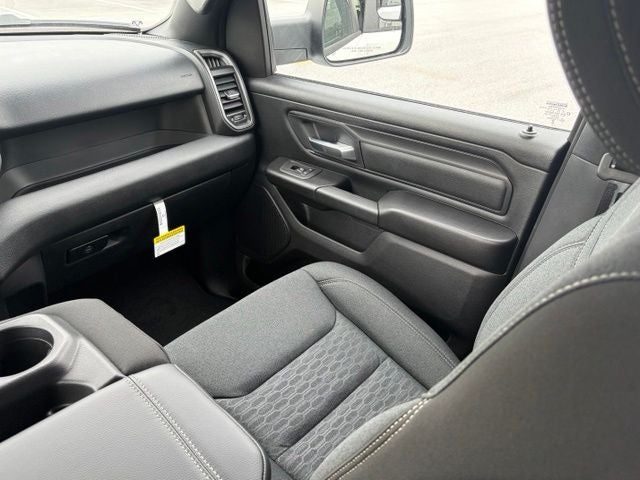 2026 RAM Ram 1500 RAM 1500 EXPRESS QUAD CAB 4X2 6'4' BOX