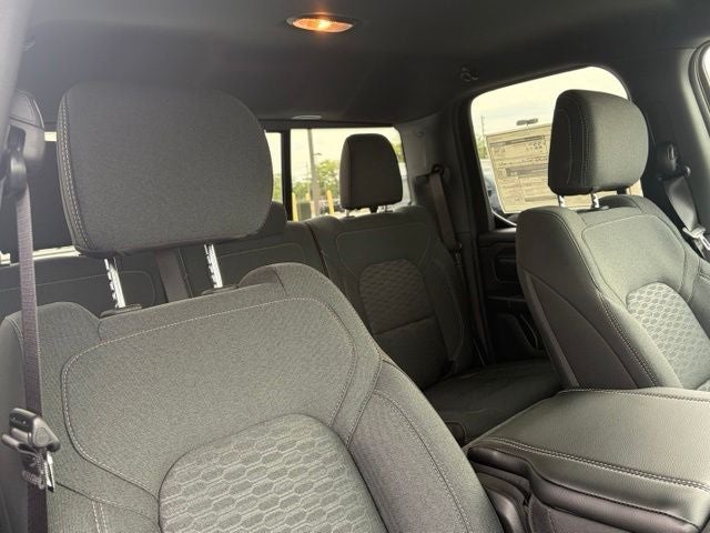 2026 RAM Ram 1500 RAM 1500 EXPRESS QUAD CAB 4X2 6'4' BOX