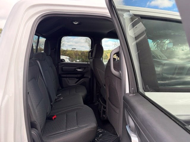 2027 RAM Ram 1500 RAM 1500 TRADESMAN QUAD CAB 4X4 6'4' BOX