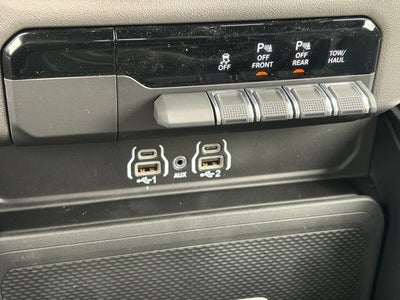 2026 RAM Ram 1500 RAM 1500 EXPRESS CREW CAB 4X4 5'7' BOX