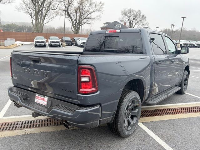 2026 RAM Ram 1500 RAM 1500 EXPRESS CREW CAB 4X4 5'7' BOX