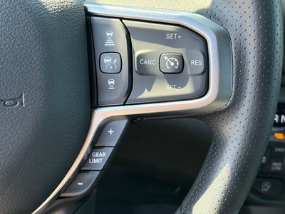 2026 RAM Ram 1500 RAM 1500 EXPRESS CREW CAB 4X4 5'7' BOX
