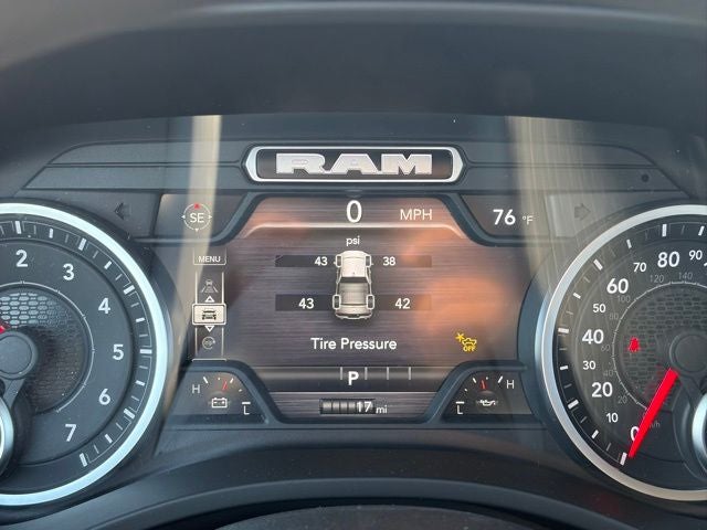 2026 RAM Ram 1500 RAM 1500 EXPRESS CREW CAB 4X4 5'7' BOX
