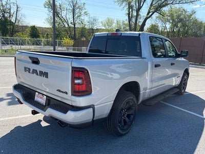 2026 RAM Ram 1500 RAM 1500 EXPRESS CREW CAB 4X4 5'7' BOX