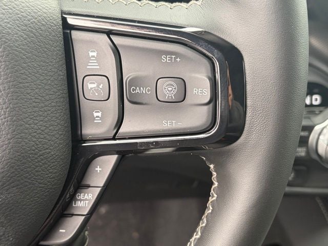 2026 RAM Ram 1500 RAM 1500 LIMITED CREW CAB 4X4 5'7' BOX