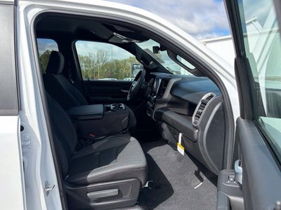 2027 RAM Ram 1500 RAM 1500 TRADESMAN CREW CAB 4X4 6'4' BOX