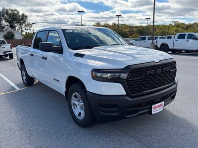2027 RAM Ram 1500 RAM 1500 TRADESMAN CREW CAB 4X4 6'4' BOX