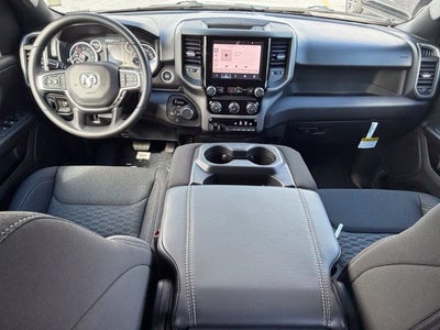 2027 RAM Ram 1500 RAM 1500 TRADESMAN CREW CAB 4X4 6'4' BOX