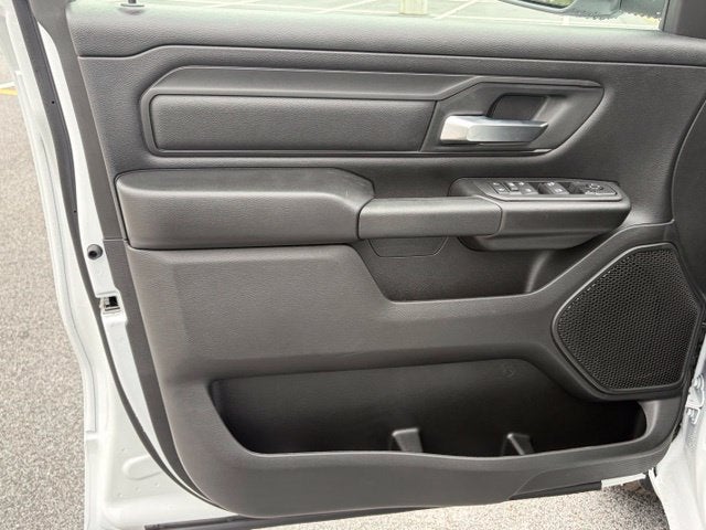 2027 RAM Ram 1500 RAM 1500 TRADESMAN CREW CAB 4X4 6'4' BOX